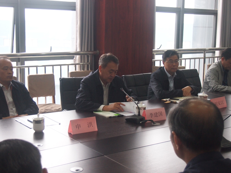 南京轻机召开干部大会